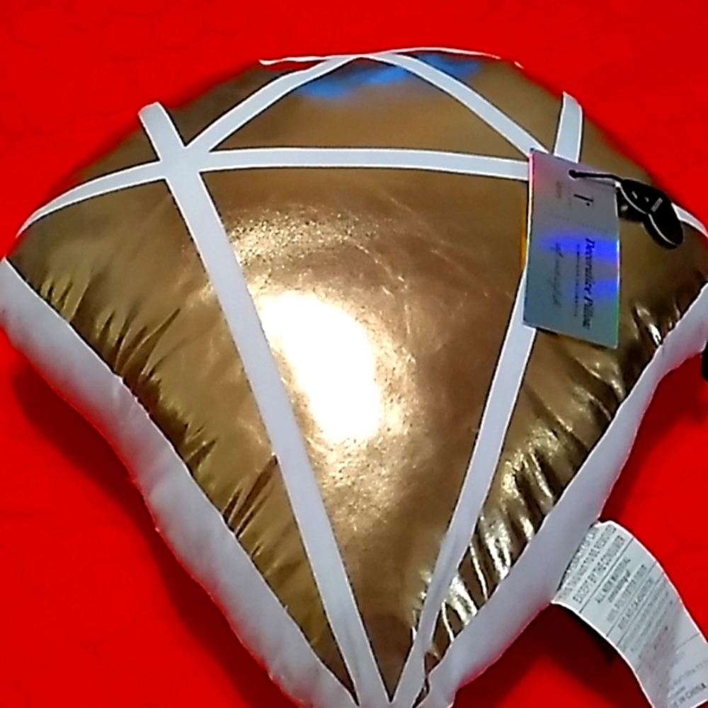 Diamond Pillow